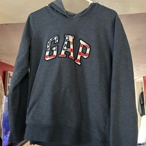 Gap Sweatshirt